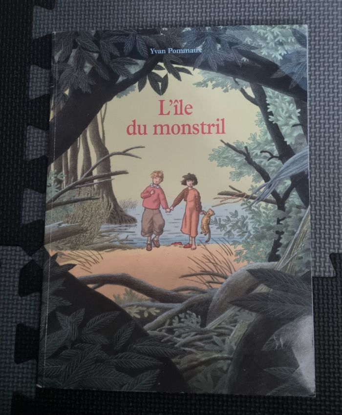 Livre L'île du monstril - photo numéro 1