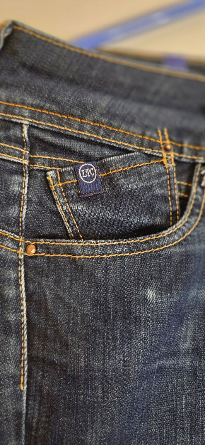 Jean slim Le Temps des Cerises – Taille 27 (équiv. 36/38) – Délavage brut – Excellent état - photo numéro 2