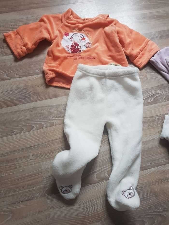 7 pyjamas 12 mois - photo numéro 2