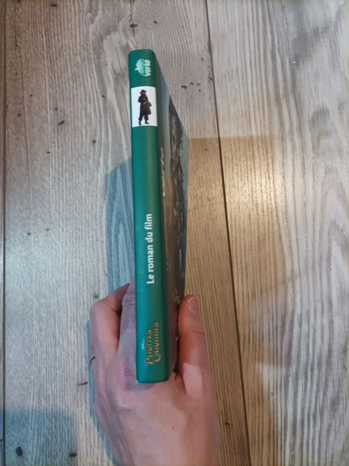 Livre pirates des Caraïbes "la vengeance de Salazar" - photo numéro 4