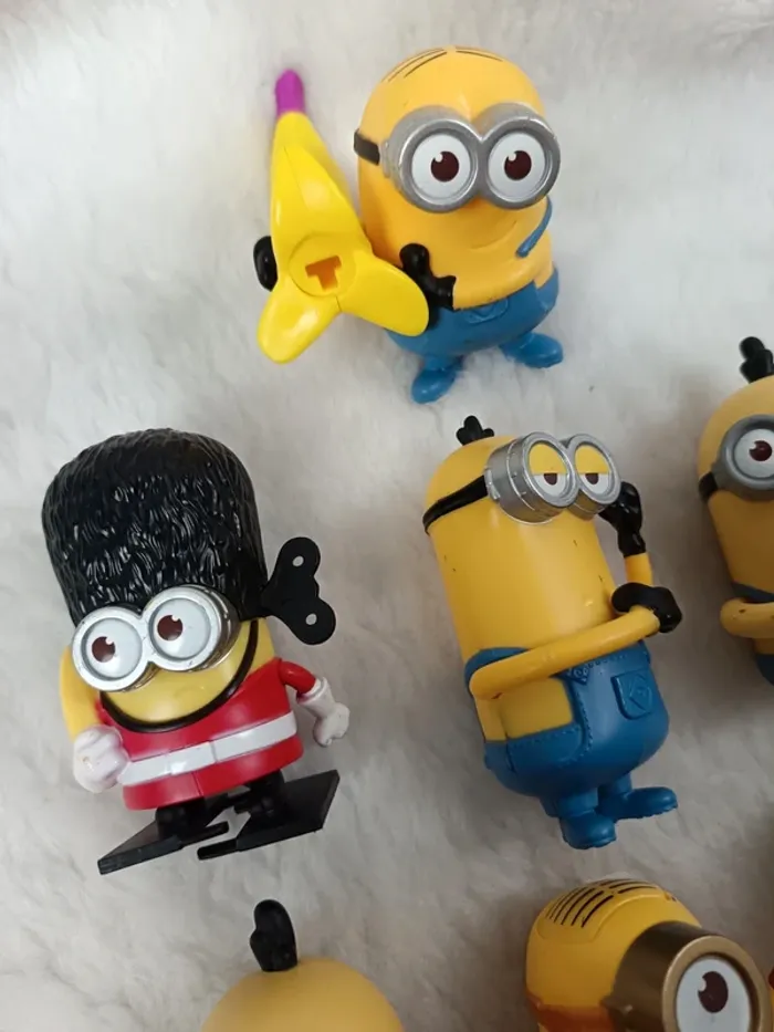 Lot jouets Minions - photo numéro 2