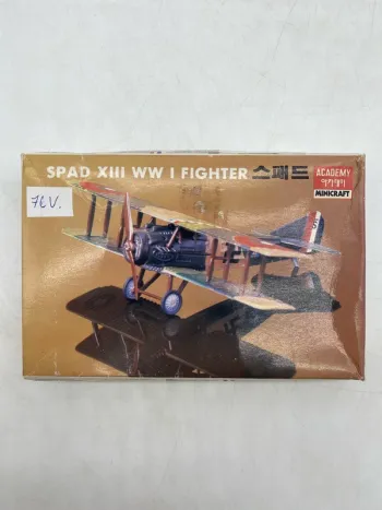 Maquette Academy minicraft spad XIII wwI fighter