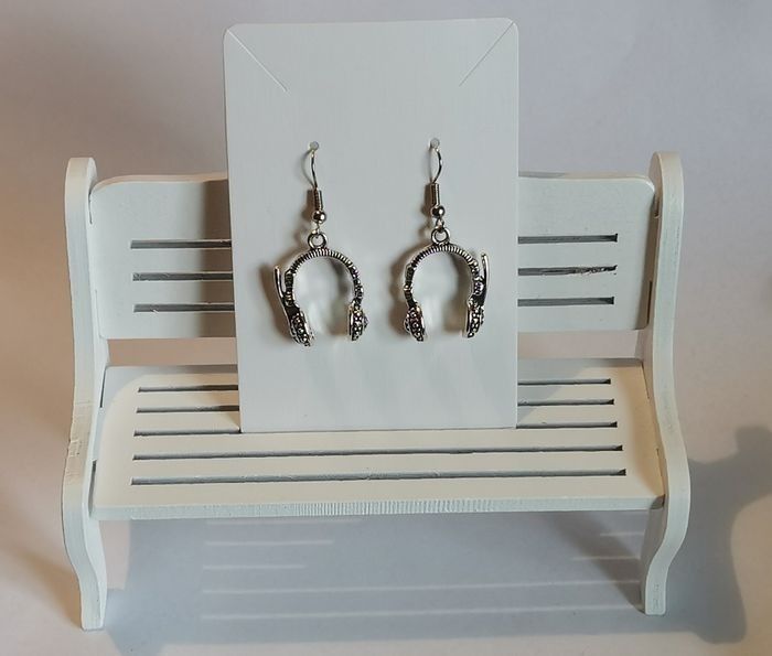 Boucles d'oreilles fantaisie casque avec micro - photo numéro 2