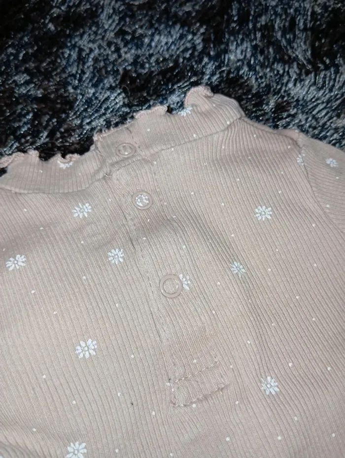 T-shirt manches longues Kiabi 1 mois - photo numéro 4