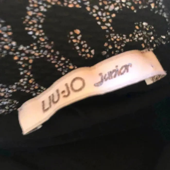 Jupe liu jo noire pailletée 16 ans - photo numéro 5