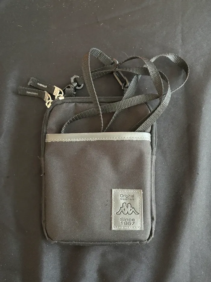 Sac bandoulière Kappa TB etat - photo numéro 2