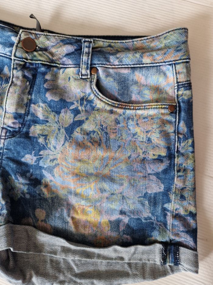 Short femme taille 40 - photo numéro 2