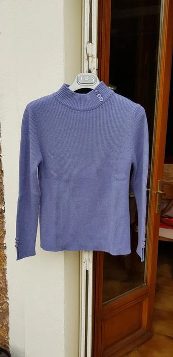 Pull femme - T. 34