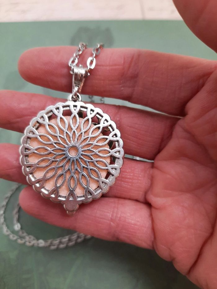Pendentif collier "chouette" argenté et sa chaine - photo numéro 4