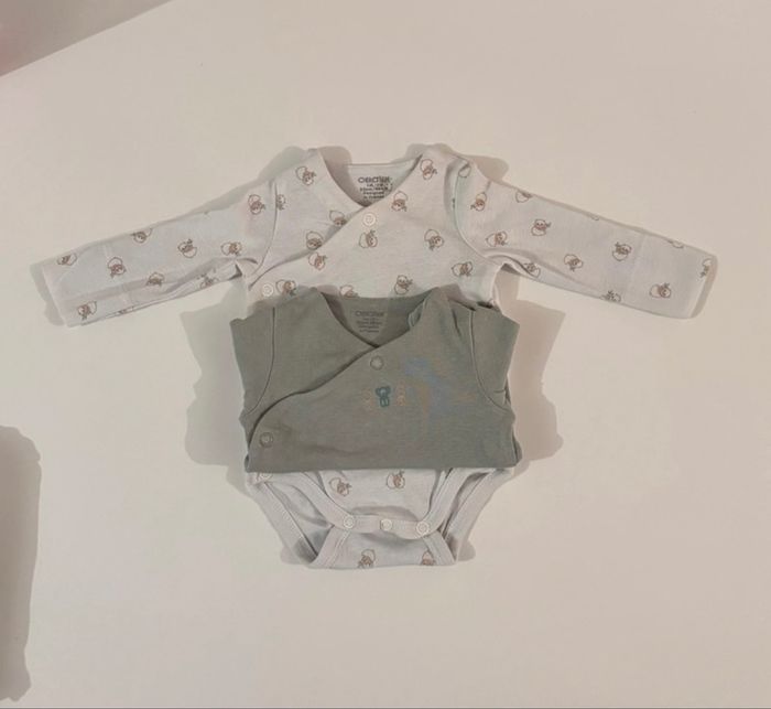 Pyjamas et bodies 1-3 mois - photo numéro 2