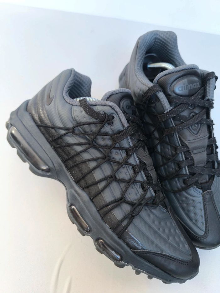 Baskets Nike air max 95 ultra se dark black noir pointure 41 neuves sans boîte - photo numéro 8