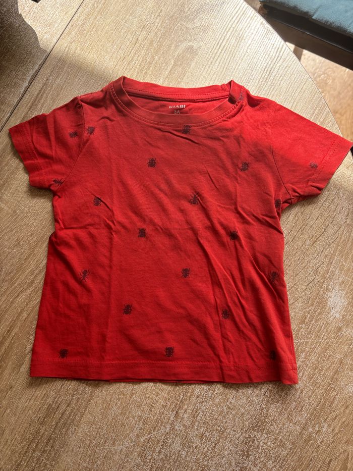 TEE shirt