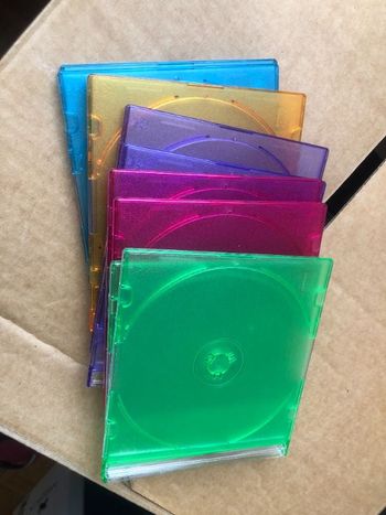 boite / etui de rangement pour CD//DVD