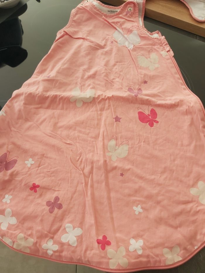 Gigoteuse fille - photo numéro 3