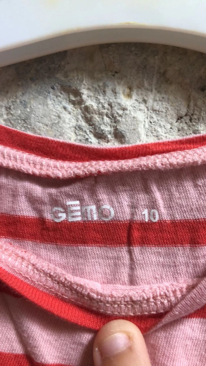 Tee shirt avec sequin 10 ans - photo numéro 4