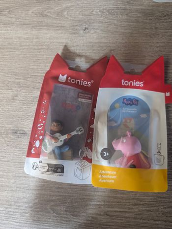 Lot tonies 