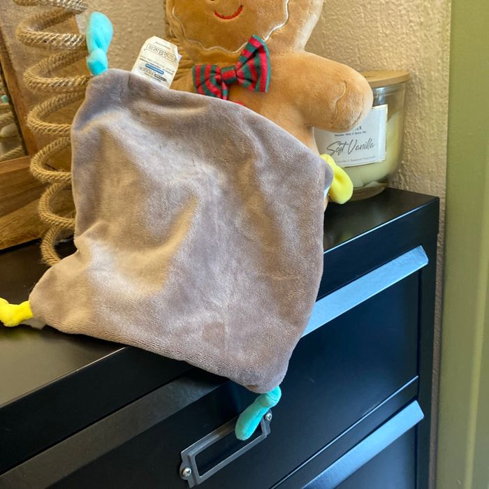 Doudou ours couleur jaune et bleue - photo numéro 3