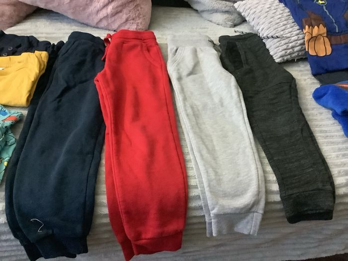 Lot de vêtements garçon, soit 12 articles - photo numéro 3