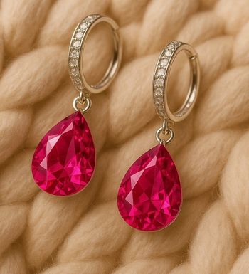Boucles d’oreilles créoles diamantées et gouttes roses – Neuf ✨