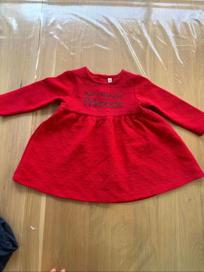 Lot de vêtement bébé fille 12 mois - photo numéro 2