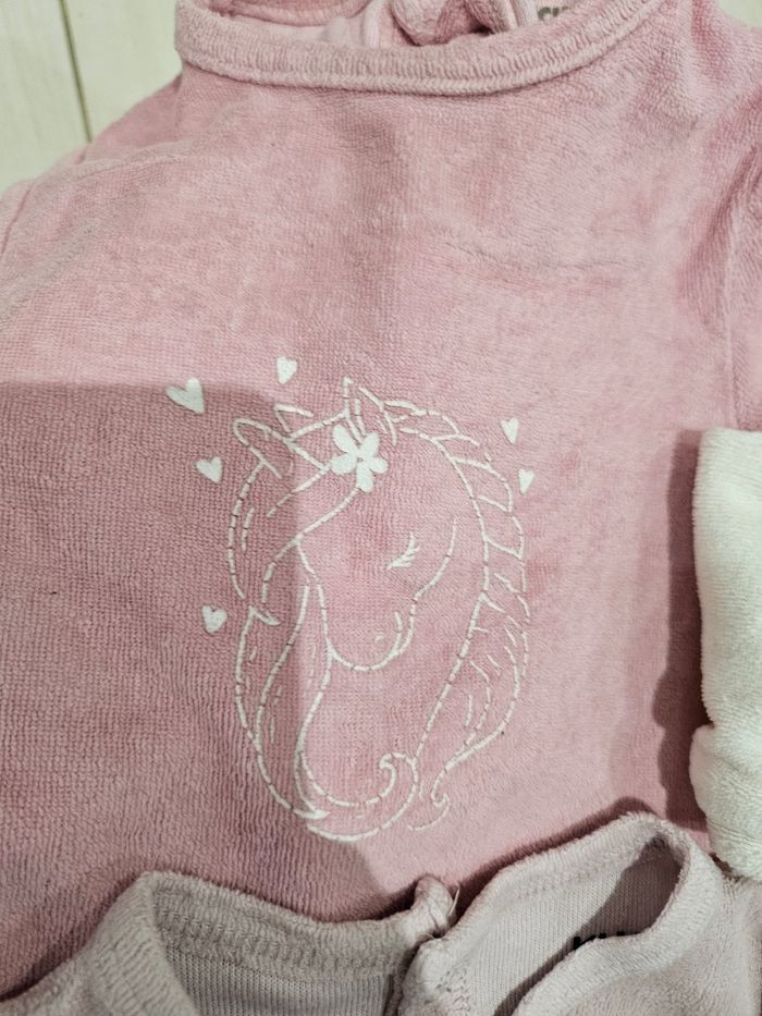 Lot 3 pyjamas 9 mois - photo numéro 4