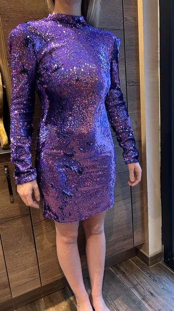 Robe neuve avec étiquette