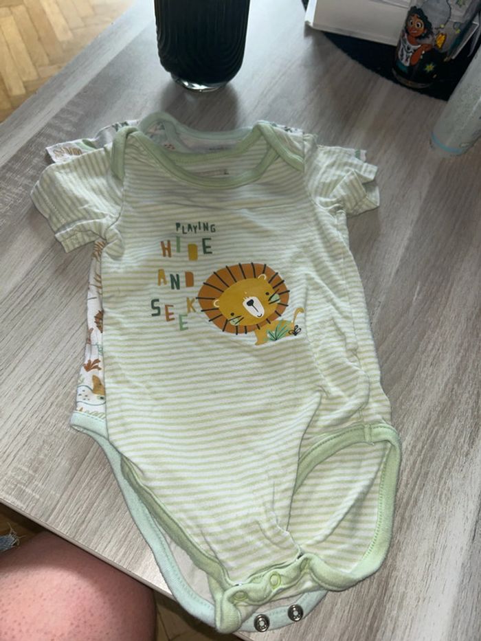Lot de 2 body bébé