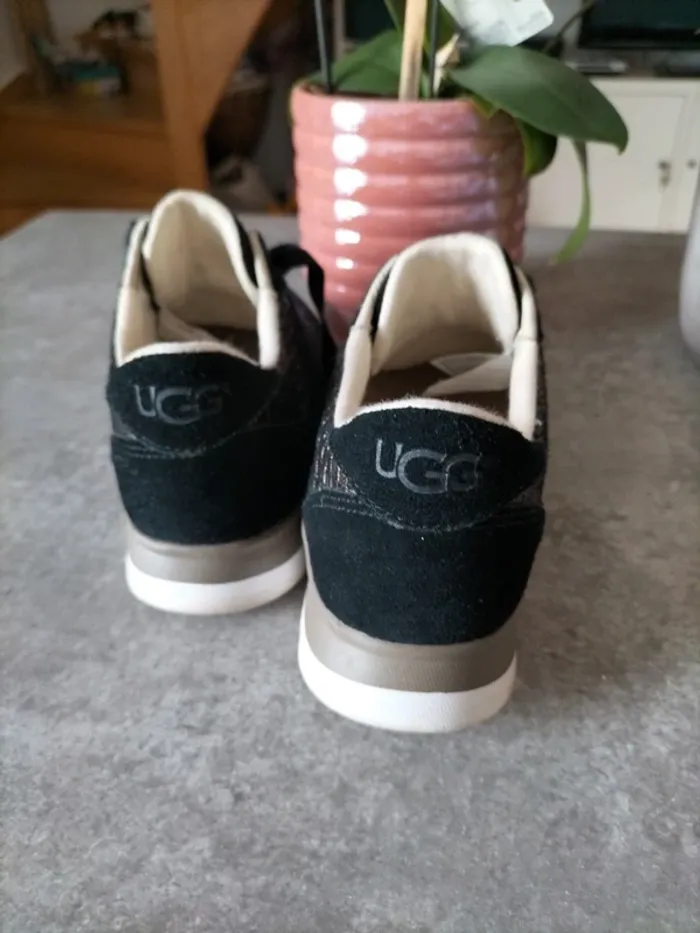 Baskets taille 36 UGG - photo numéro 6