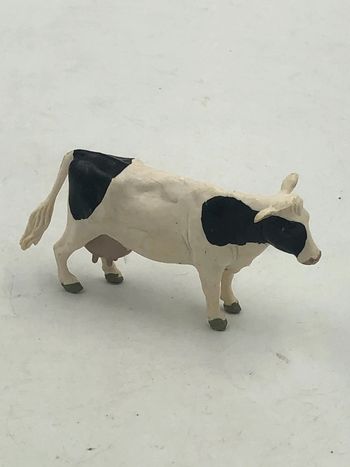 Figurine vache Britains 1980