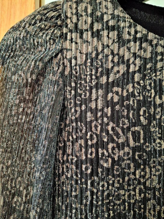 Robe primark 7/8 ans - photo numéro 2