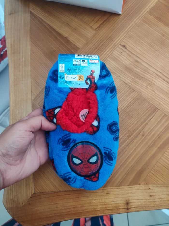 Pantoufles chaussettes - photo numéro 2