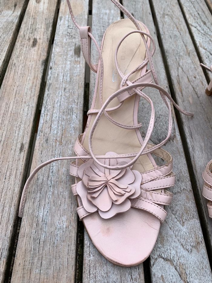Pied nu à lacets fleuries rose poudrée pointure 38 - photo numéro 11