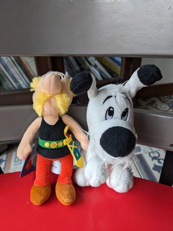 Lot peluches asterix