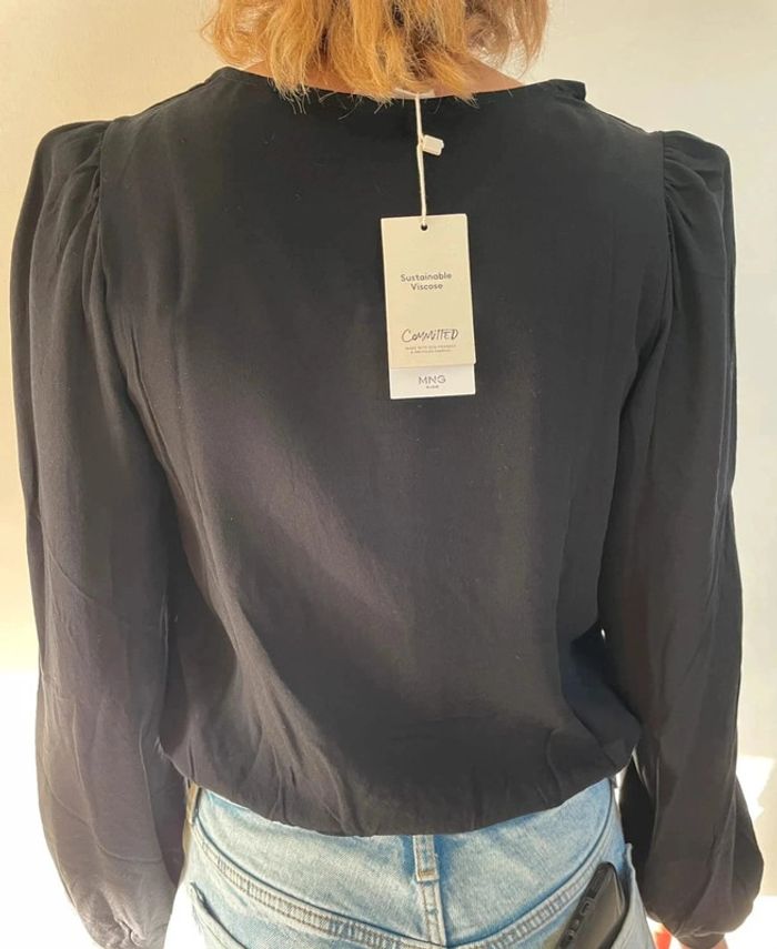 Superbe blouse noire Mango - photo numéro 3
