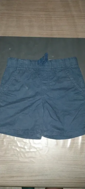 Short La Halle taille 8ans