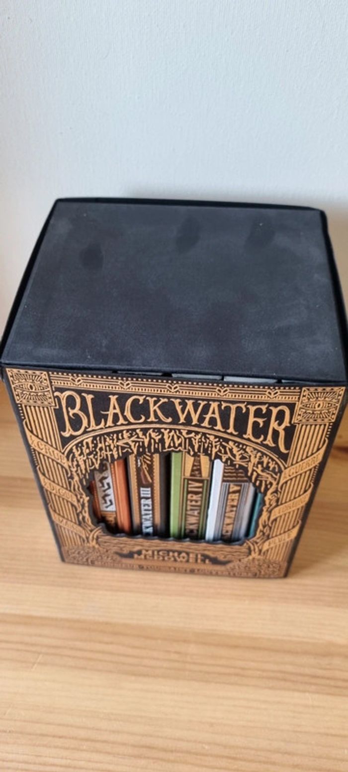 Coffret blackwater + cartes et marque page - photo numéro 7