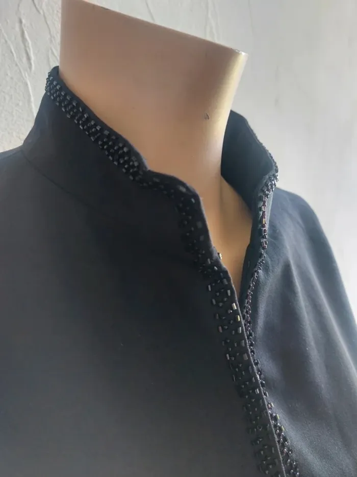 Veste noire élégante avec bordure perlée Taille 44 - photo numéro 6