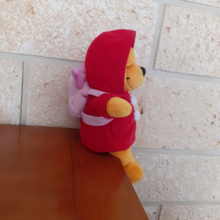 Peluche-doudou Winnie l'ourson avec sac à dos Porcinet - photo numéro 5