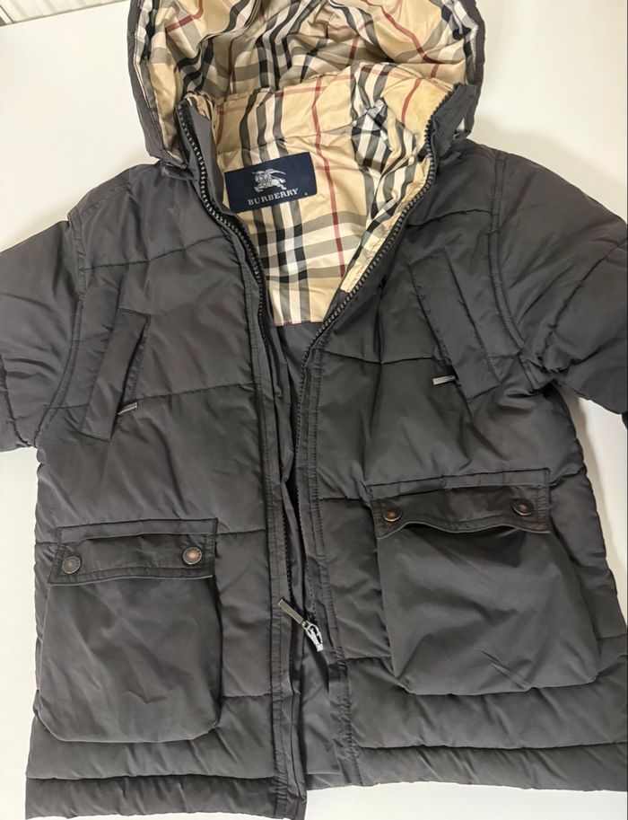 Doudoune Burberry enfant – 4 ans – Très bon état