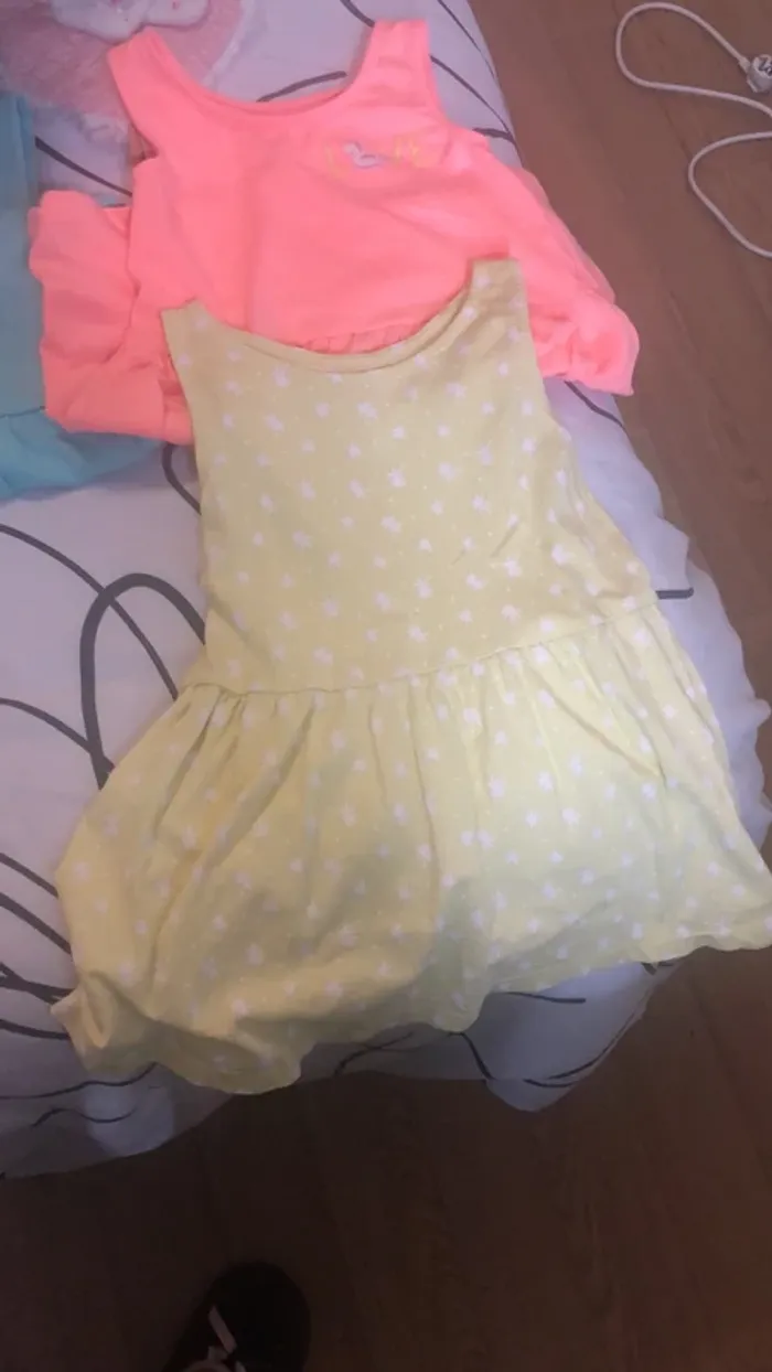 Lot 4 robes - photo numéro 3