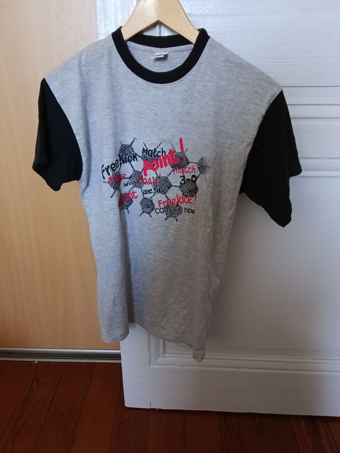 Tee-shirt gris chiné et multicolore