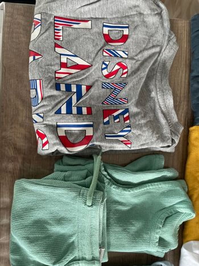 Lot garçon 8 ans - photo numéro 3