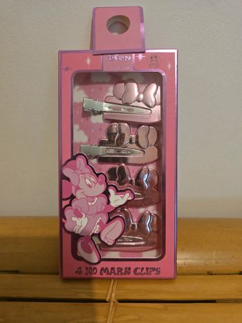 Lot de 4 pinces à cheveux neuf