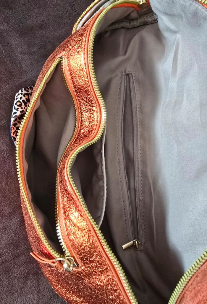 Sac banane XL métallisé orange tendance Très bon état - photo numéro 3