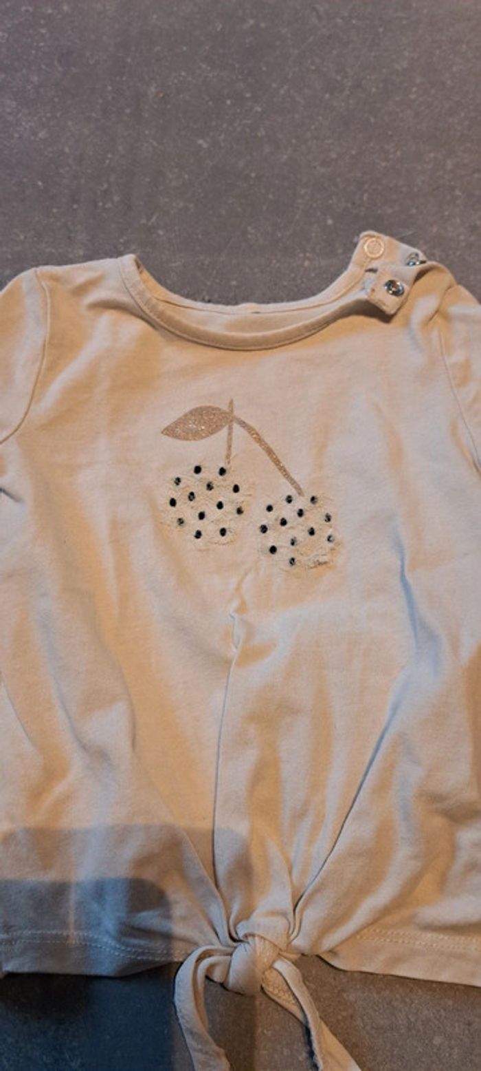 T shirt 9-12 mois - photo numéro 2