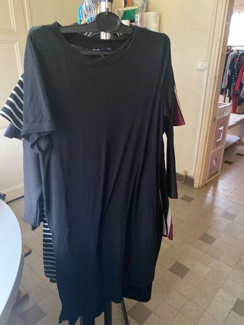 Robe teeshirt noir