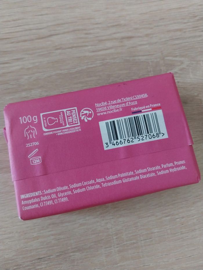 Savon Nocibé les délices parfum.macaron framboise neuf - photo numéro 2