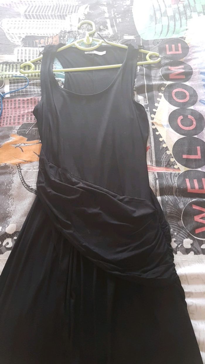 Robe noire - photo numéro 3