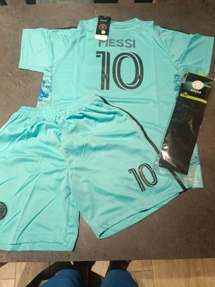 Tenue foot Léo Messi Inter Miami bleu. T.30