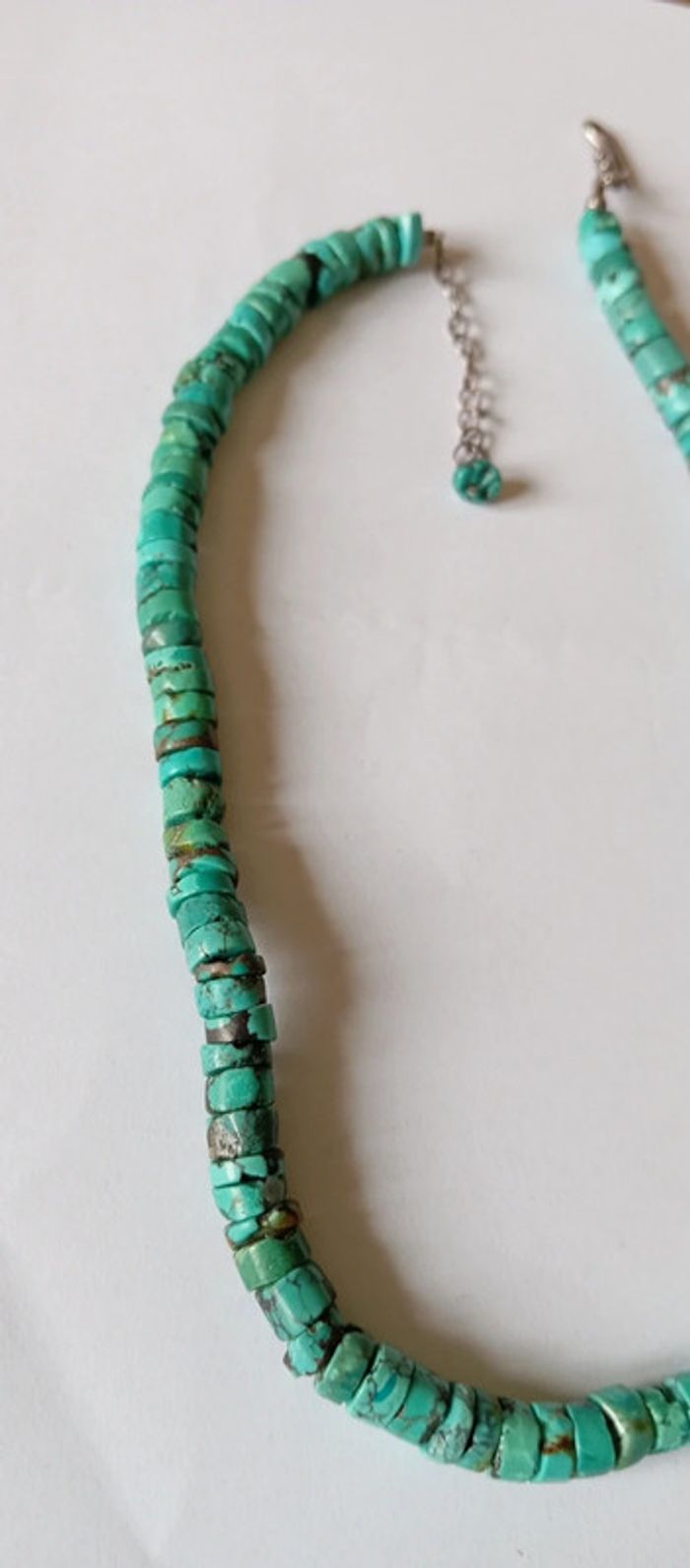 Collier ras du cou en perles de turquoise - photo numéro 4